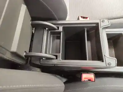 Автозапчасти б/у центральный подлокотник за seat leon st (5f8) 1.6 tdi ссылки oem iam 5f0863243vs9  