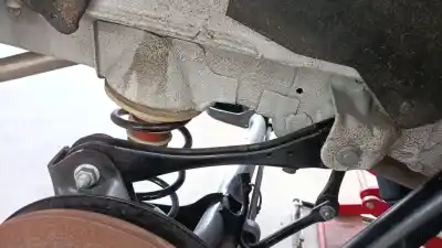 Peça sobressalente para automóvel em segunda mão braço de suspensão traseiro superior direito por volkswagen caddy v monospace (sbb, sbj) 2.0 tdi bmt referências oem iam 5r3505237c