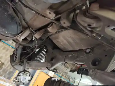 Recambio de automóvil de segunda mano de puente trasero para bmw x1 (e84) sdrive 20 d referencias oem iam 33316792474  