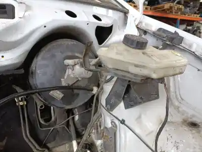 Pezzo di ricambio per auto di seconda mano servo freio per mercedes vito (w639) basic, combi 2.1 cdi riferimenti oem iam a0004311727  