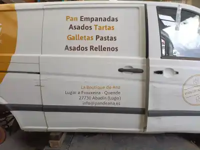 Peça sobressalente para automóvel em segunda mão porta de correr direita por mercedes-benz vito / mixto furgón (w639) 111 cdi (639.601, 639.603) referências oem iam a6397301805