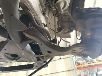 Pezzo di ricambio per auto di seconda mano braccio sospensione superiore anteriore destro per mercedes vito (w639) basic, combi 2.1 cdi riferimenti oem iam a6393300510  
