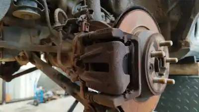 Автозапчастина б/у задній правий гальмівний супорт для land rover range rover evoque (l538) 2.2 d 4x4 посилання на oem iam lr027126