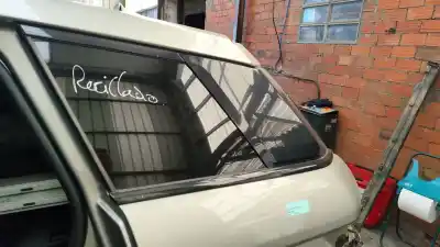 Автозапчастина б/у ліве задне скорівне скло для land rover range rover evoque (l538) 2.2 d 4x4 посилання на oem iam lr027371