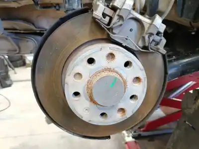 Second-hand car spare part rear disc brake for volkswagen t-roc (a11, d11) 1.0 tsi oem iam references 5q0615601b