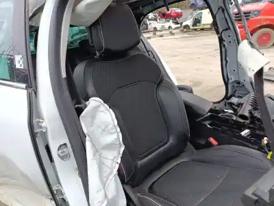 Автозапчастина б/у передне праве сиділо для renault megane iv fastback (b9a/m/n_) 1.2 tce 130 (b9mr) посилання на oem iam   