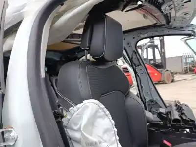 Автозапчастина б/у передне праве сиділо для renault megane iv fastback (b9a/m/n_) 1.2 tce 130 (b9mr) посилання на oem iam   