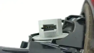 Second-hand car spare part interior left tailgate light for opel corsa e (x15) 1.3 cdti (08, 68) oem iam references 39012629  