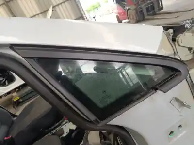 Автозапчасти б/у луна охранника спереди справа за volkswagen golf vii variant (ba5, bv5) 1.6 tdi ссылки oem iam 5g0845412