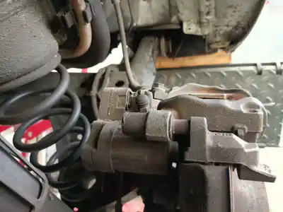 Автозапчастина б/у задній правий гальмівний супорт для volkswagen golf vii variant (ba5, bv5) 1.6 tdi посилання на oem iam 8v0698671  