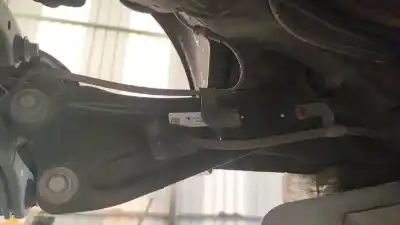 Pezzo di ricambio per auto di seconda mano BRACCIO DI SOSPENSIONE INFERIORE POSTERIORE SINISTRO per HYUNDAI I30 FASTBACK (PDE, PDEN)  Riferimenti OEM IAM 55270G4AA0  