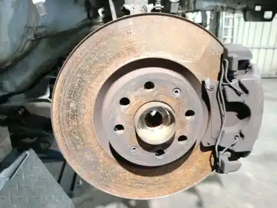 Second-hand car spare part front disc brake for opel corsa e (x15) 1.3 cdti (08, 68) oem iam references vere7143
