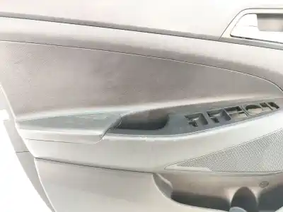 Автозапчастина б/у оббірка передніх дверей ліва для hyundai tucson (tl, tle) 1.6 gdi посилання на oem iam 82351d7000  