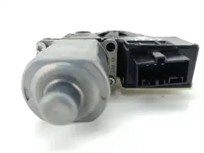 Автозапчасти б/у мотор заднего левого стекла за volkswagen t-roc (a11, d11) 1.5 tsi ссылки oem iam 5q0959811  