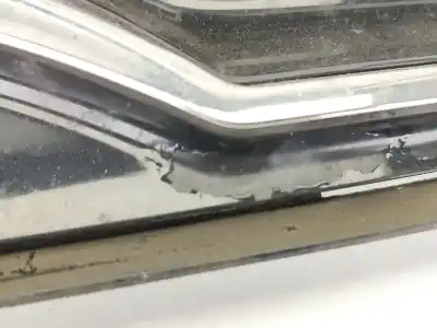 Автозапчастина б/у центральна решіта бампера для citroen c4 cactus 1.2 puretech 130 посилання на oem iam 9824153277  