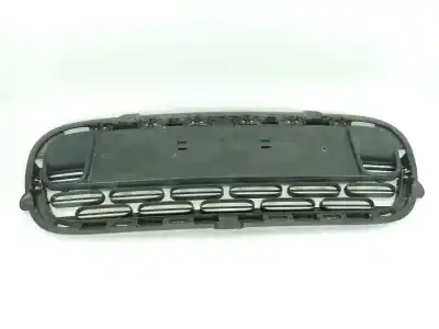 Автозапчастина б/у центральна решіта бампера для citroen c4 cactus 1.2 puretech 130 посилання на oem iam 9821229977