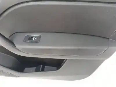 Автозапчасти б/у обивка передней правой двери за renault captur ii (hf_) tce 90 (hfm6) ссылки oem iam 809006010r  