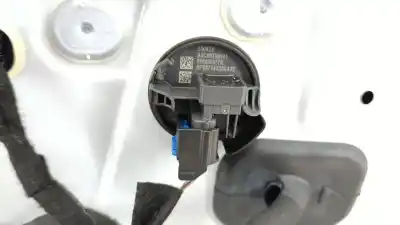 Автозапчасти б/у левая передняя дверь за renault captur ii (hf_) tce 90 (hfm6) ссылки oem iam 801018321r  