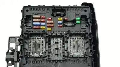 Peça sobressalente para automóvel em segunda mão caixa de fusíveis e relés por ford focus iv (hn) 2.3 st ecoboost referências oem iam ru5t15604bjcd  