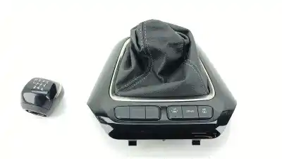 Pezzo di ricambio per auto di seconda mano Rivestimento Della Leva Del Cambio per OPEL CORSA F 1.2 (68) Riferimenti OEM IAM 98295401XU  