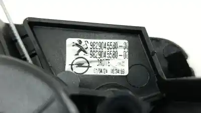 Автозапчасти б/у задний правый стеклорегулятор за opel corsa f 1.2 (68) ссылки oem iam 9829045580  