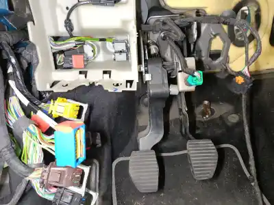 Автозапчастина б/у педаль зцеплення для citroen c4 cactus 1.2 puretech 130 посилання на oem iam 2127ek