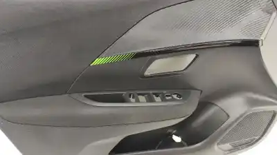 Автозапчастина б/у оббірка передніх дверей ліва для peugeot 208 ii (ub_, up_, uw_, uj_) 1.2 puretech 75 посилання на oem iam 98551166zd  