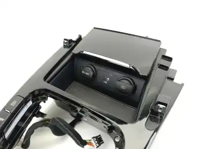 Автозапчастина б/у центральна консоль для kia xceed (cd) 1.4 t-gdi посилання на oem iam 84675j7000  