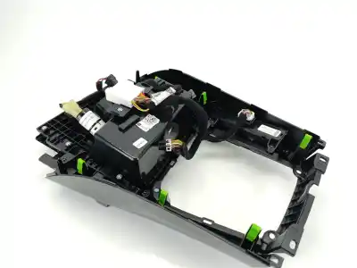 Автозапчастина б/у центральна консоль для kia xceed (cd) 1.4 t-gdi посилання на oem iam 84675j7000  