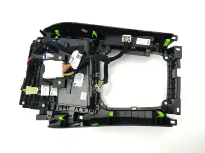 Автозапчастина б/у центральна консоль для kia xceed (cd) 1.4 t-gdi посилання на oem iam 84675j7000  