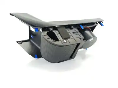 Автозапчастина б/у бардачок для kia xceed (cd) 1.4 t-gdi посилання на oem iam 84620j7000  