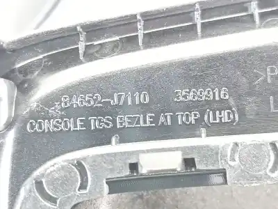 Автозапчастина б/у обзорка важеля передач для kia xceed (cd) 1.4 t-gdi посилання на oem iam 84652j7110  