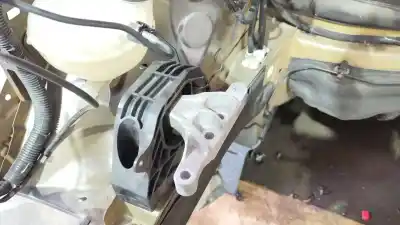 Автозапчастина б/у правильна підтримка двигуна для peugeot 2008 ii (ud_, us_, uy_, uk_) 1.5 bluehdi 110 (udyhsk) посилання на oem iam 9824342780