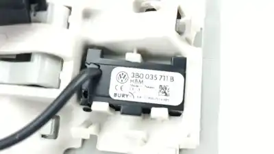 Автозапчасти б/у внутренний свет за seat leon (5f1) 1.5 tgi ссылки oem iam 5f0947105r  