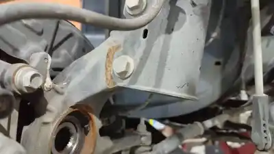 Second-hand car spare part front right knuckle for ford kuga iii (dfk) 2.0 ecoblue mhev oem iam references 2451512  