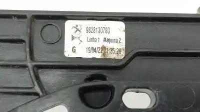 Автозапчастина б/у регулятор вікна передній лівий для peugeot 2008 ii (ud_, us_, uy_, uk_) 1.5 bluehdi 110 (udyhsk) посилання на oem iam 9828130780  