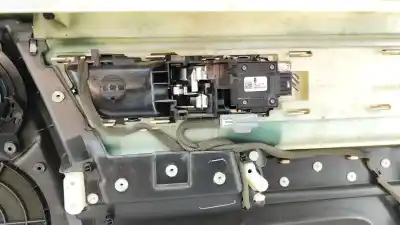 İkinci el araba yedek parçası sol ön kapi kaplamasi için land rover discovery iv (l319) 3.0 td 4x4 oem iam referansları lr016878  