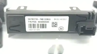 Автозапчастина б/у внутрішне світло для peugeot 2008 ii (ud_, us_, uy_, uk_) 1.5 bluehdi 110 (udyhsk) посилання на oem iam 6887290zd01  