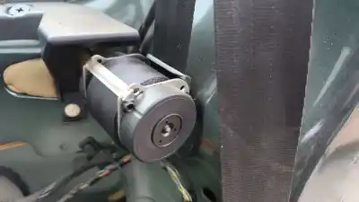 Автозапчасти б/у задний правый ремень безопасности за land rover discovery iv (l319) 3.0 td 4x4 ссылки oem iam lr016455  