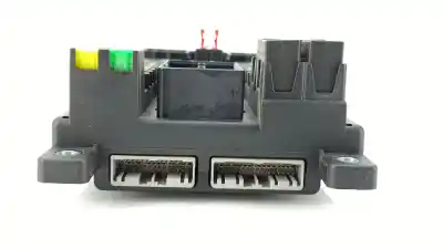 Pezzo di ricambio per auto di seconda mano scatola relè/fusibili per land rover discovery iv (l319) 3.0 td 4x4 riferimenti oem iam ah2214f041bf  