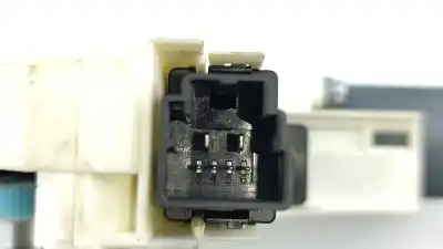 Автозапчасти б/у регулятор стекла переднего правого за land rover discovery iv (l319) 3.0 td 4x4 ссылки oem iam lr052111  