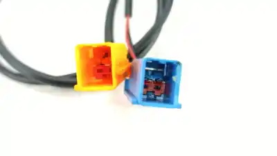 Gebrauchtes Autoersatzteil sicherheitsgurte vorne links zum land rover discovery iv (l319) 3.0 td 4x4 oem-iam-referenzen 8h2261209aa  