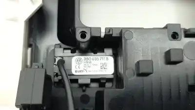 Автозапчастина б/у внутрішне світло для volkswagen t-roc (a11, d11) 1.0 tsi посилання на oem iam 3b0035711b  