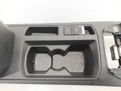 Pezzo di ricambio per auto di seconda mano rivestimento della leva del cambio per volkswagen t-roc (a11, d11) 1.0 tsi riferimenti oem iam 2ga862534  
