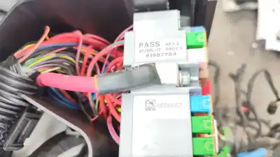 Автозапчасти б/у блок реле/предохранителей за jeep compass (mp, m6, mv, m7) 1.6 crd ссылки oem iam 51987784  