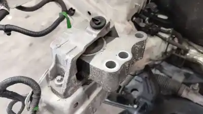 İkinci el araba yedek parçası Sag Motor Destegi için JEEP COMPASS (MP, M6, MV, M7) 1.6 CRD OEM IAM referansları 68252999AB  