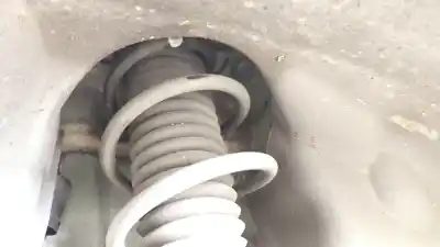 Автозапчасти б/у правый задний амортизатор за jeep compass (mp, m6, mv, m7) 1.6 crd ссылки oem iam 68359648aa  