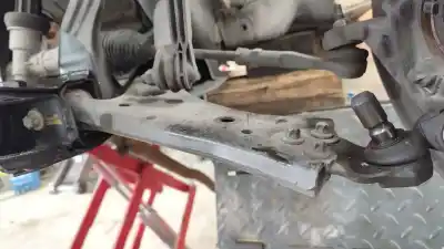 Pièce détachée automobile d'occasion bras de suspension inferieur avant gauche pour jeep compass (mp, m6, mv, m7) 1.6 crd références oem iam 68318011ag  