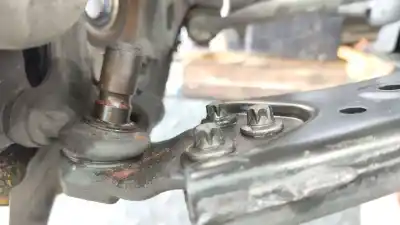 Автозапчасти б/у передний правый нижний рычаг подвески за jeep compass (mp, m6, mv, m7) 1.6 crd ссылки oem iam 68318010ag  