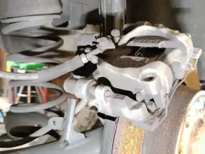 Автозапчасти б/у задний левый тормозной суппорт за volkswagen golf vii variant (ba5, bv5) 1.6 tdi ссылки oem iam 8v0615123  